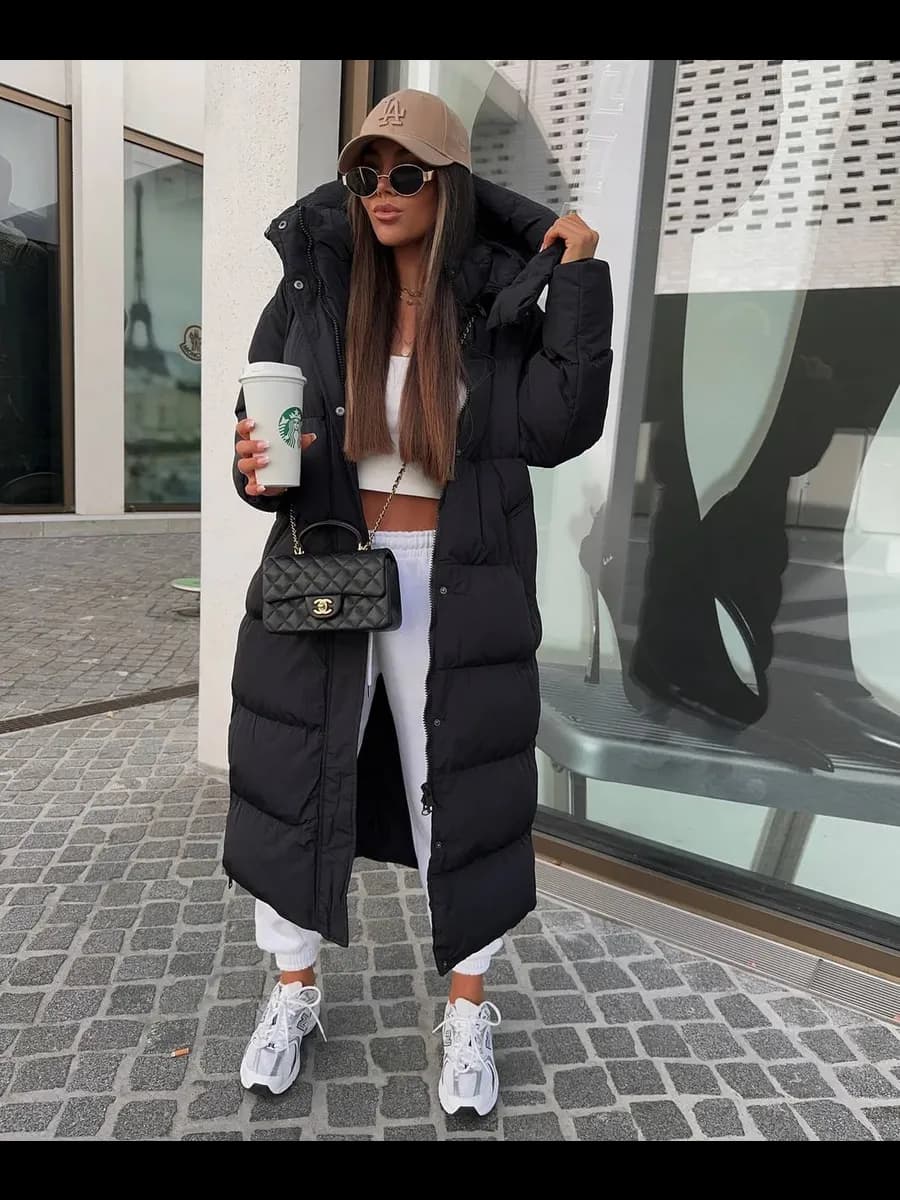 Пуховик длинный с капюшоном с поясом - фото 1