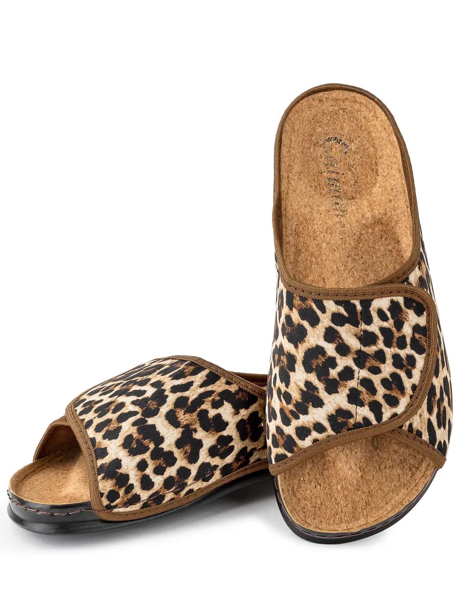 Тапочки на танкетке ортопедические