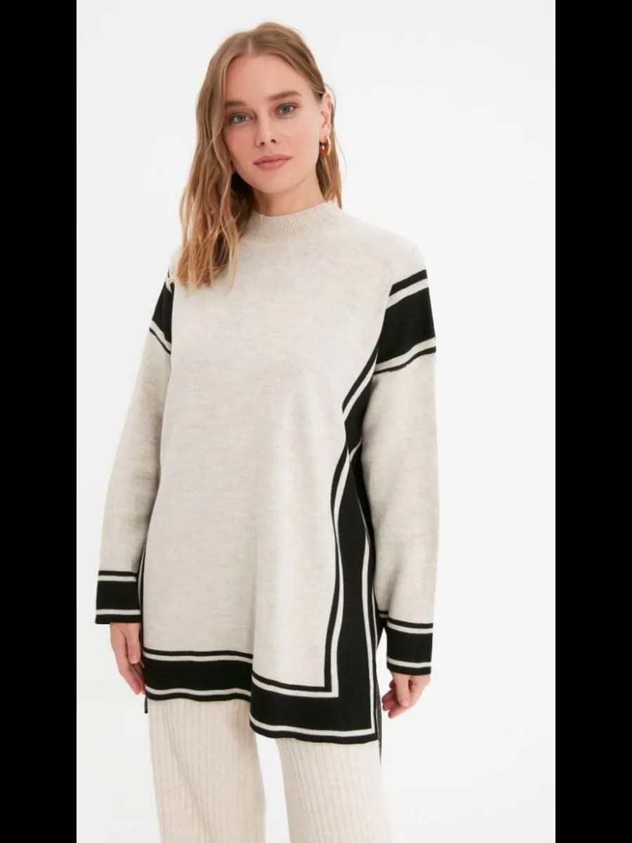 Свитер оверсайз удлиненный