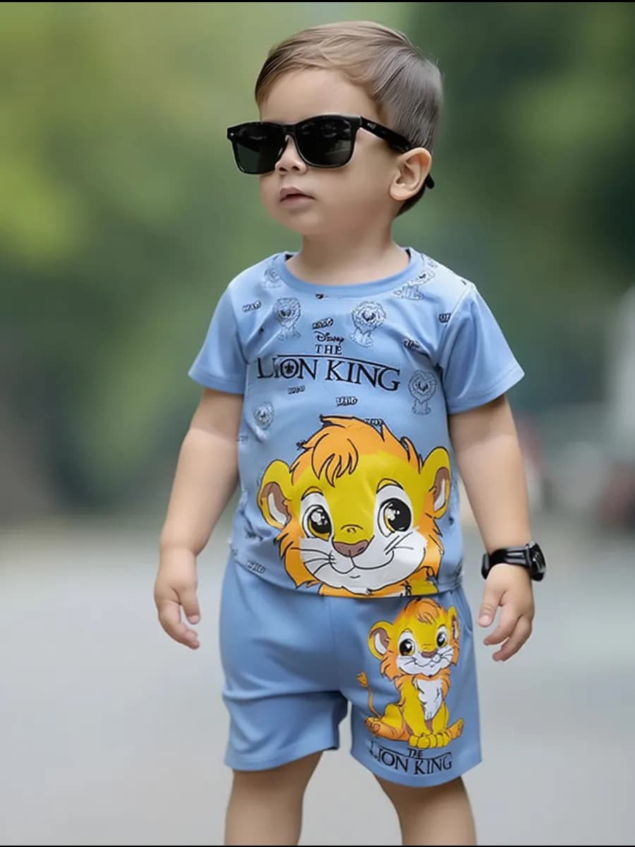 Летний костюм футболка с шортами