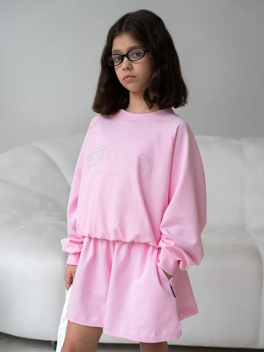 Костюм для девочки на весну свитшот и шорты - фото 1