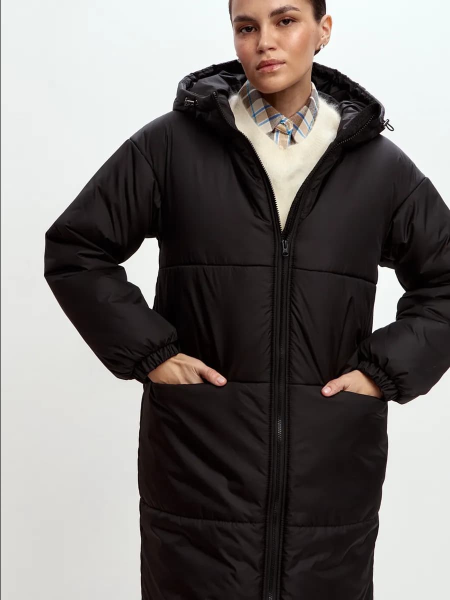 Куртка утепленная стеганая длинная с капюшоном черный