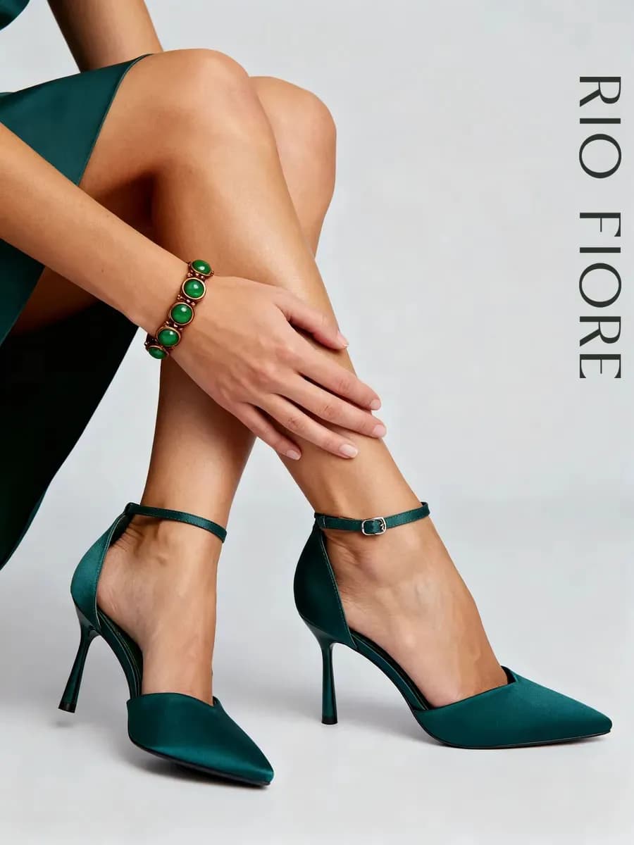 Туфли на каблуке шпильке вечерние с ремешком