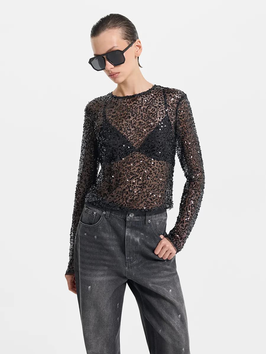 Полупрозрачный топ из сетки с пайетками