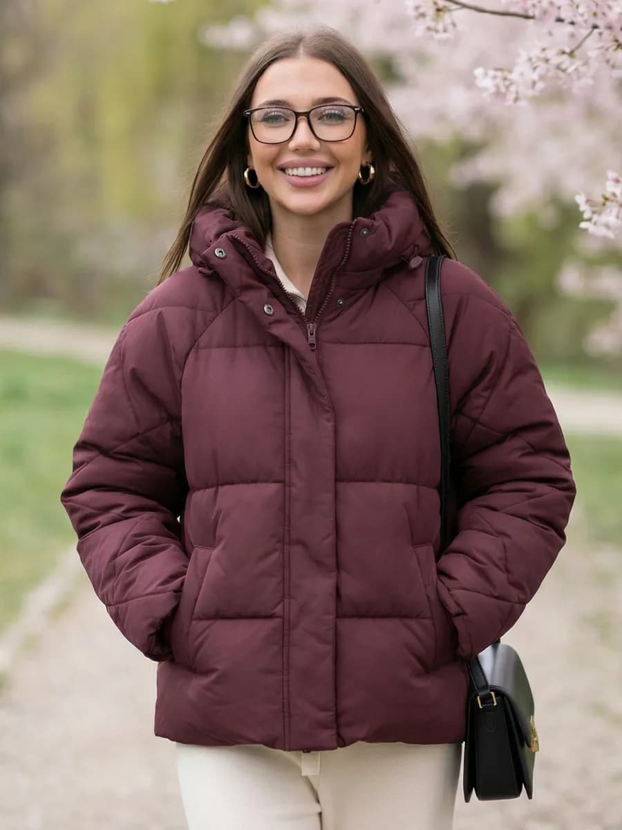 Куртка демисезонная короткая с капюшоном