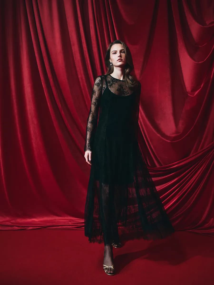 Платье вечернее миди кружевное на новый год