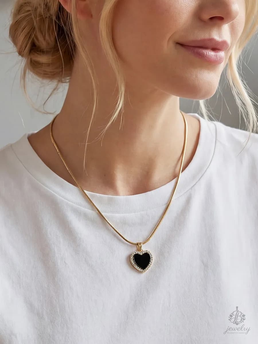 Подвеска сердце на шею бижутерия