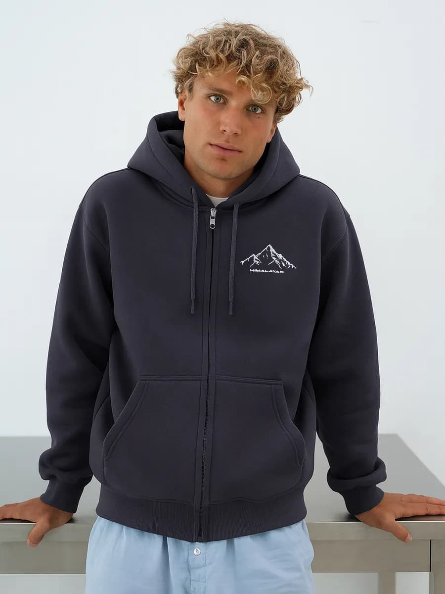 Толстовка на молнии утепленная с капюшоном оверсайз