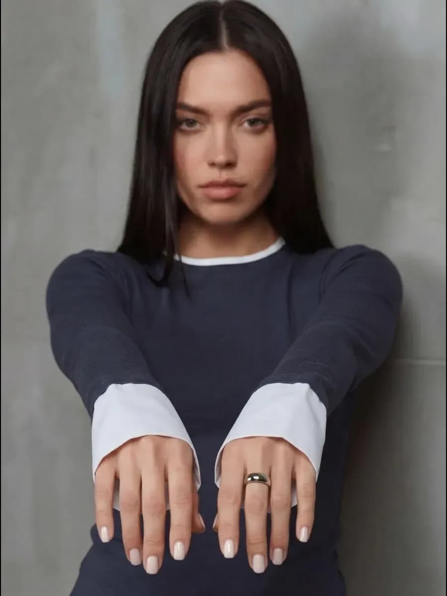 Лонгслив облегающий с манжетой стильный нарядный