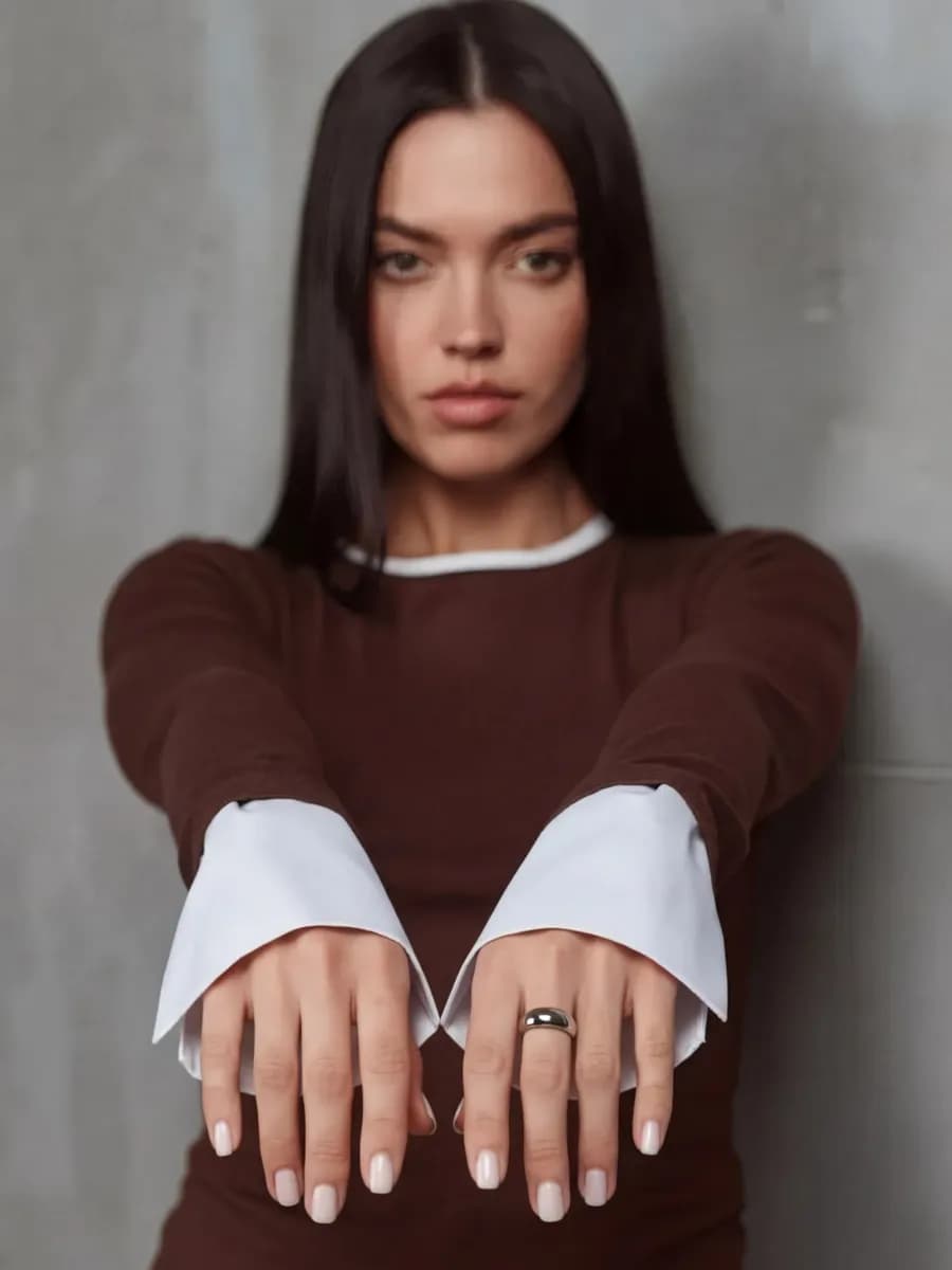 Лонгслив облегающий с манжетой стильный нарядный