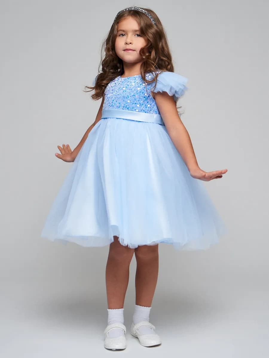 Нарядное пышное платье на праздник 8 Марта