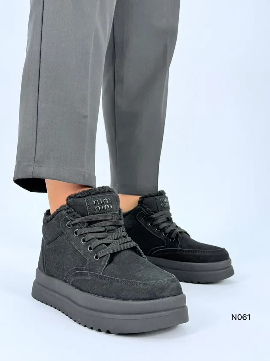 Полуботинки на платформе с мехом угги