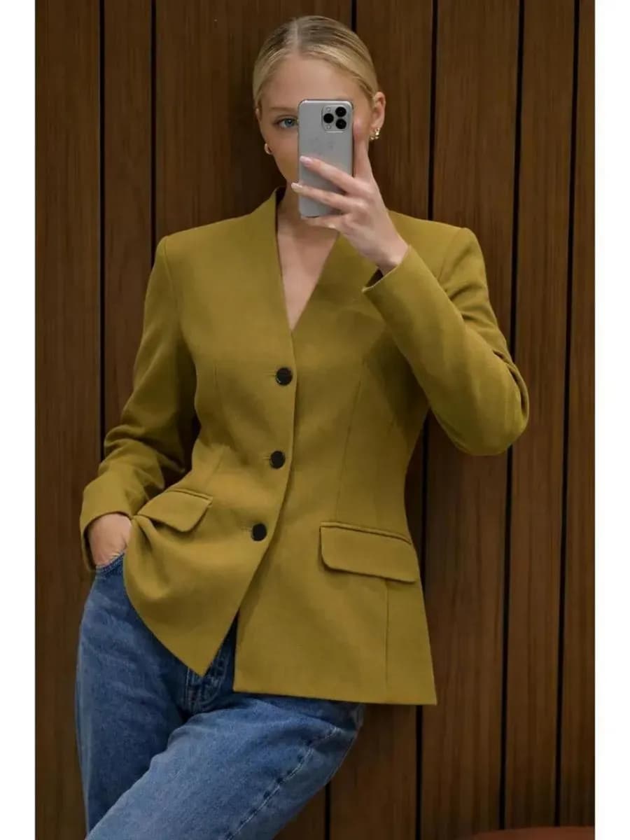 Пиджак приталенный