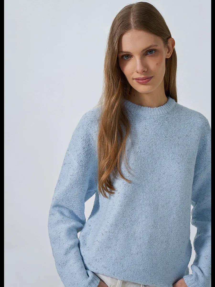 Джемпер голубой из пряжи