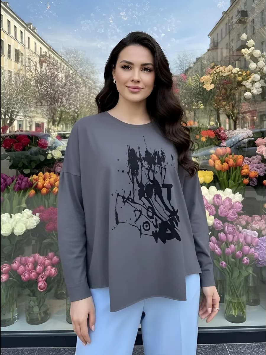 Лонгслив больших размеров оверсайз с принтом