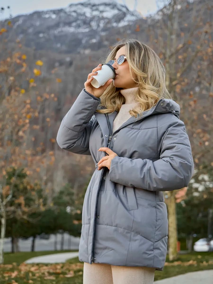 Куртка зимняя короткий пуховик с утяжкой и капюшоном