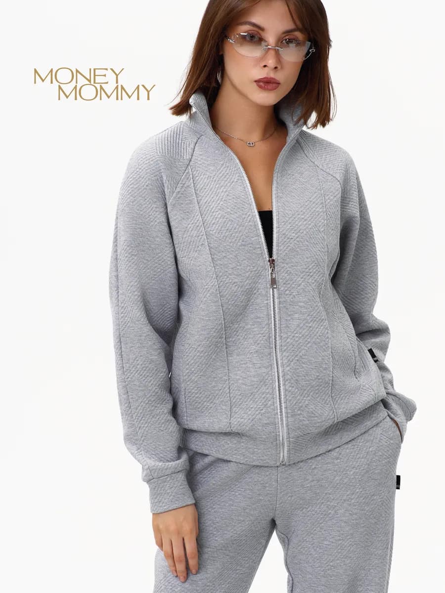 Спортивный костюм на молнии