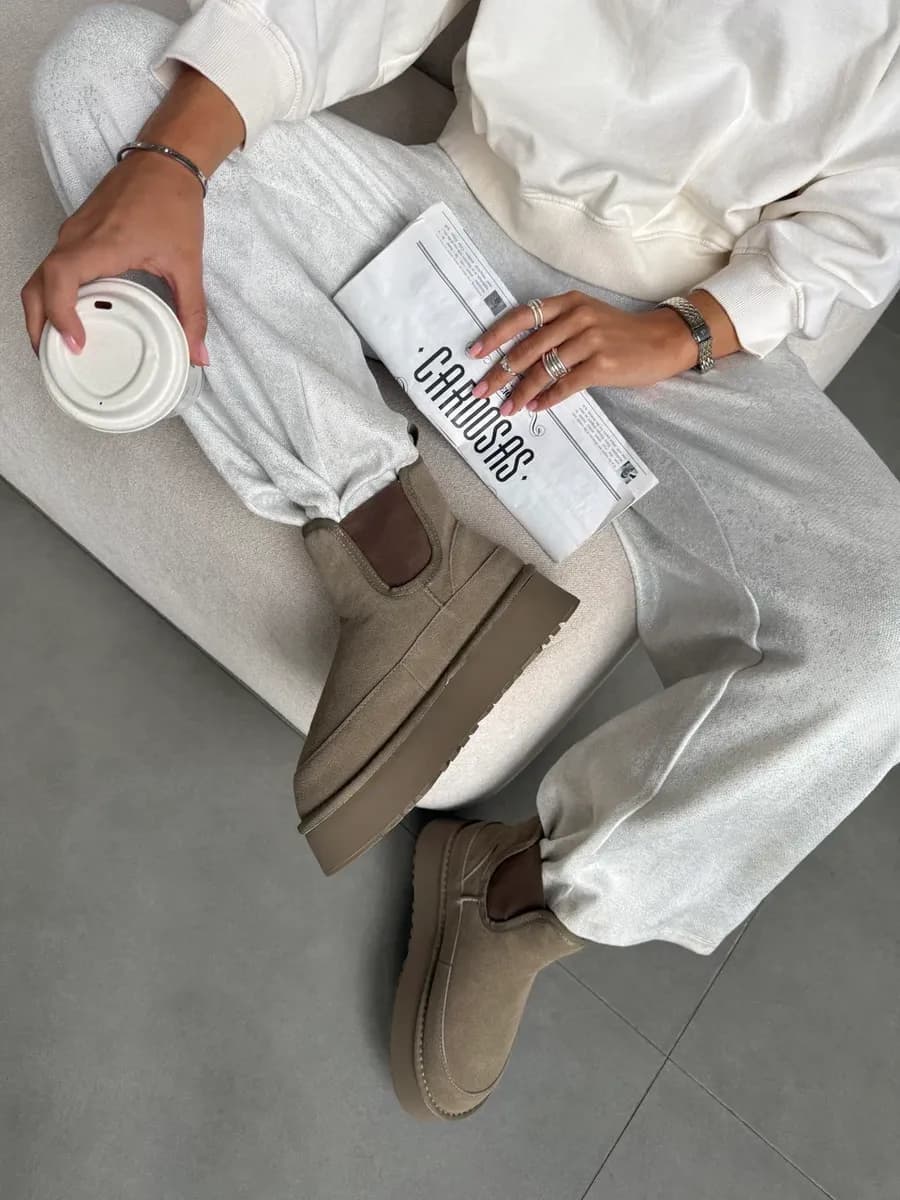 Зимние угги челси на платформе