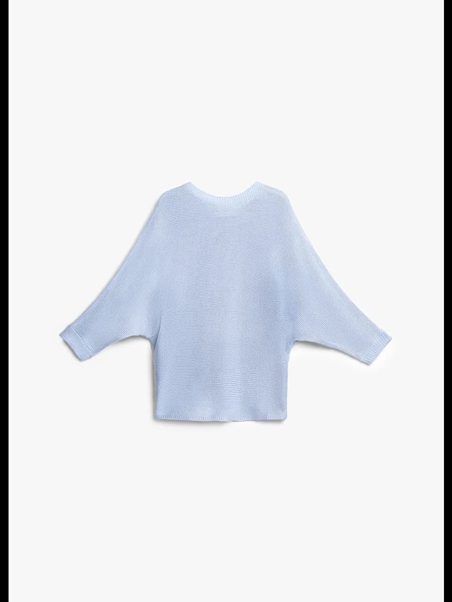 Джемпер голубой вязаный