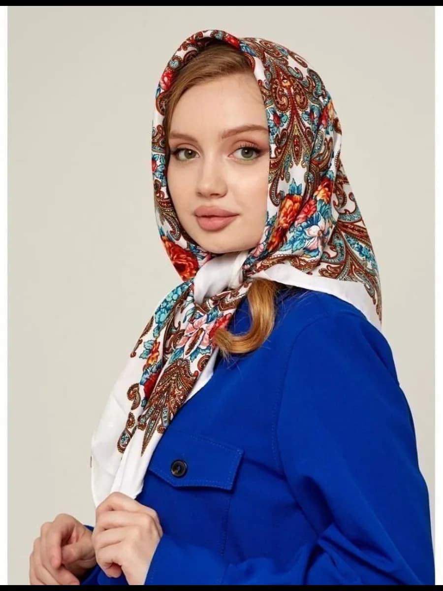 Платок с русскими рисунками