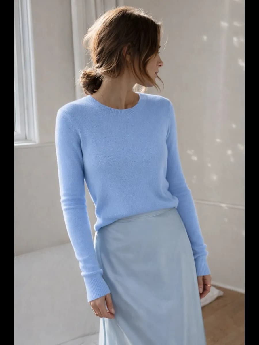 Тонкий джемпер облегающий бесшовный в рубчик