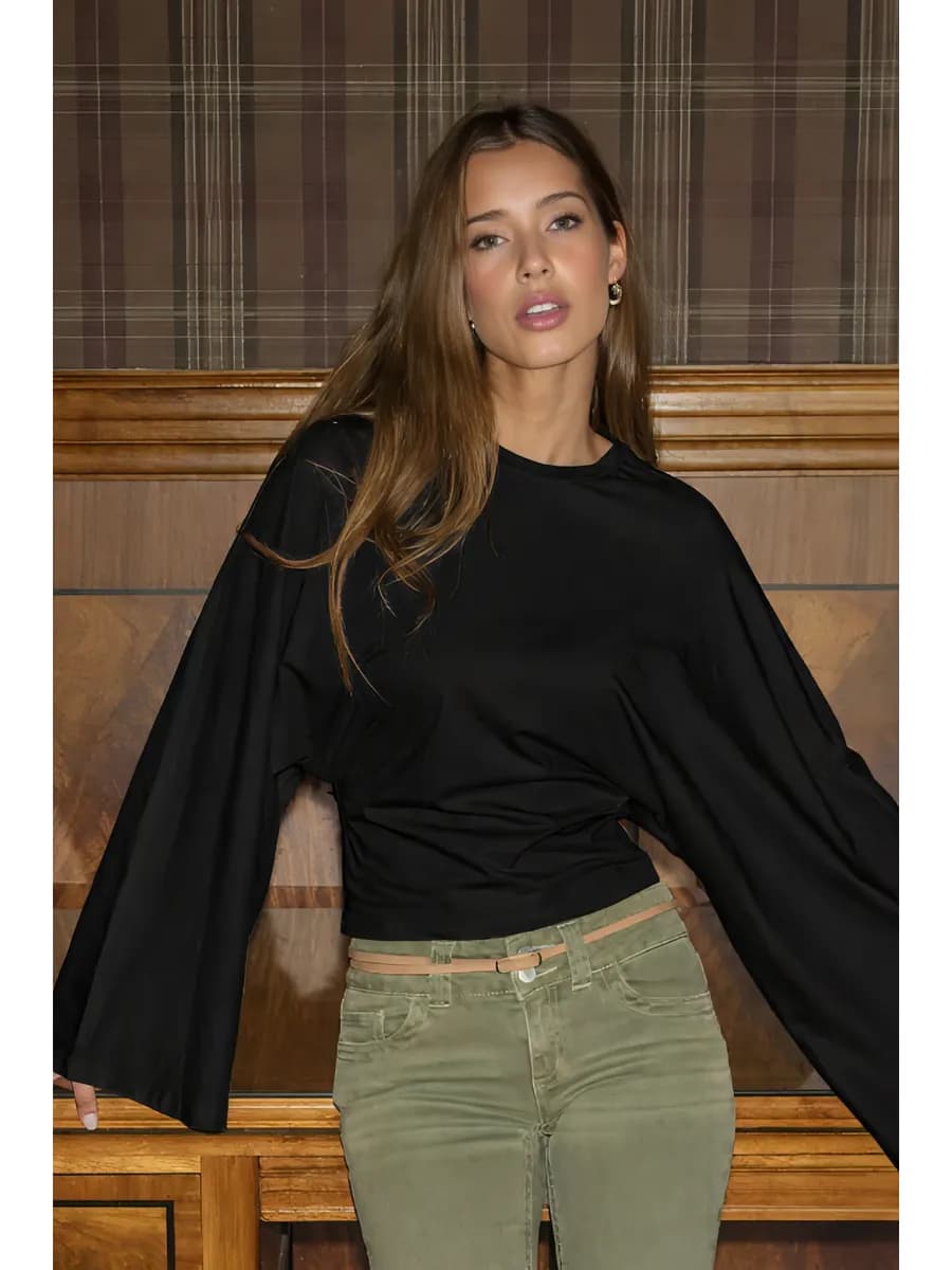 Лонгслив облегающий с широкими рукавами летучая мышь скимс