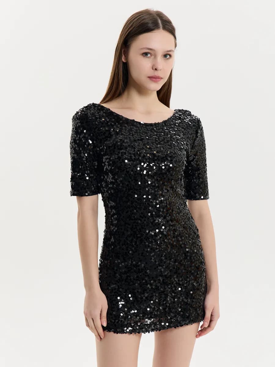 Платье футляр блестящее