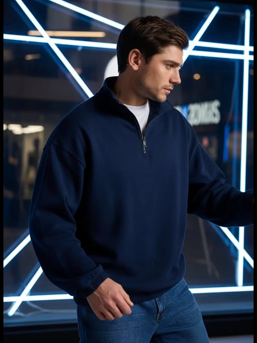 Свитшот оверсайз с молнией полузамком