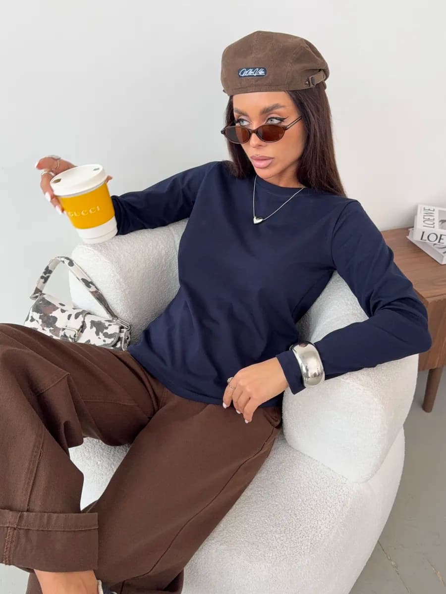 Лонгслив однотонный свободный