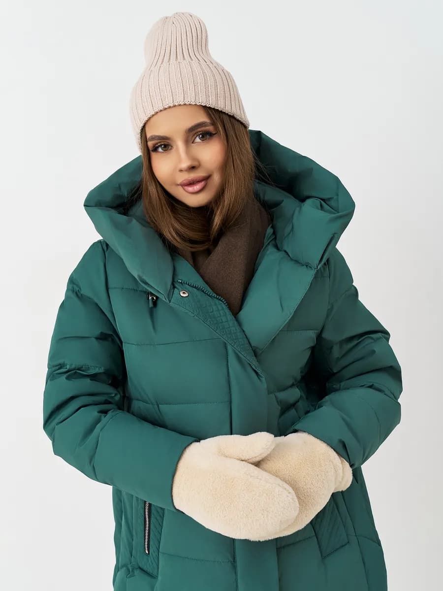 Длинный пуховик с капюшоном