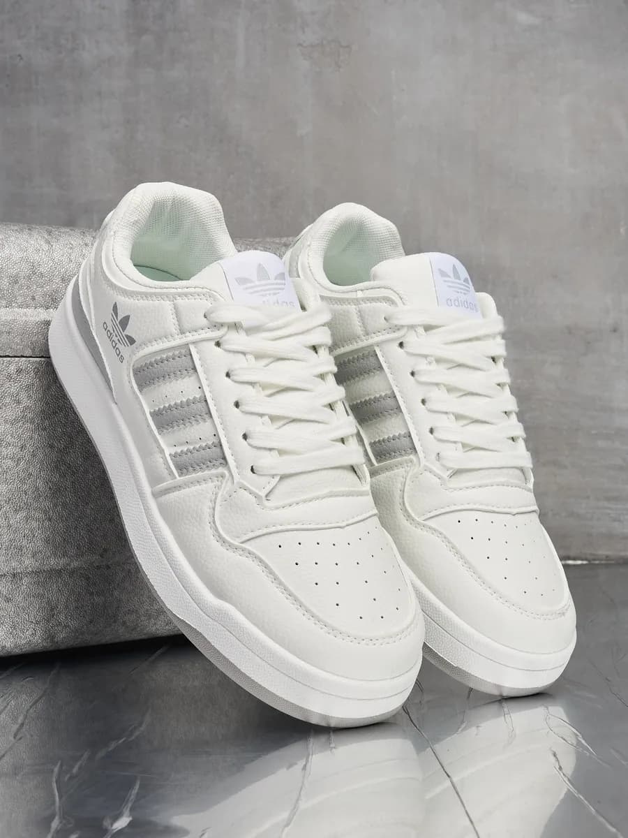 Кроссовки летние