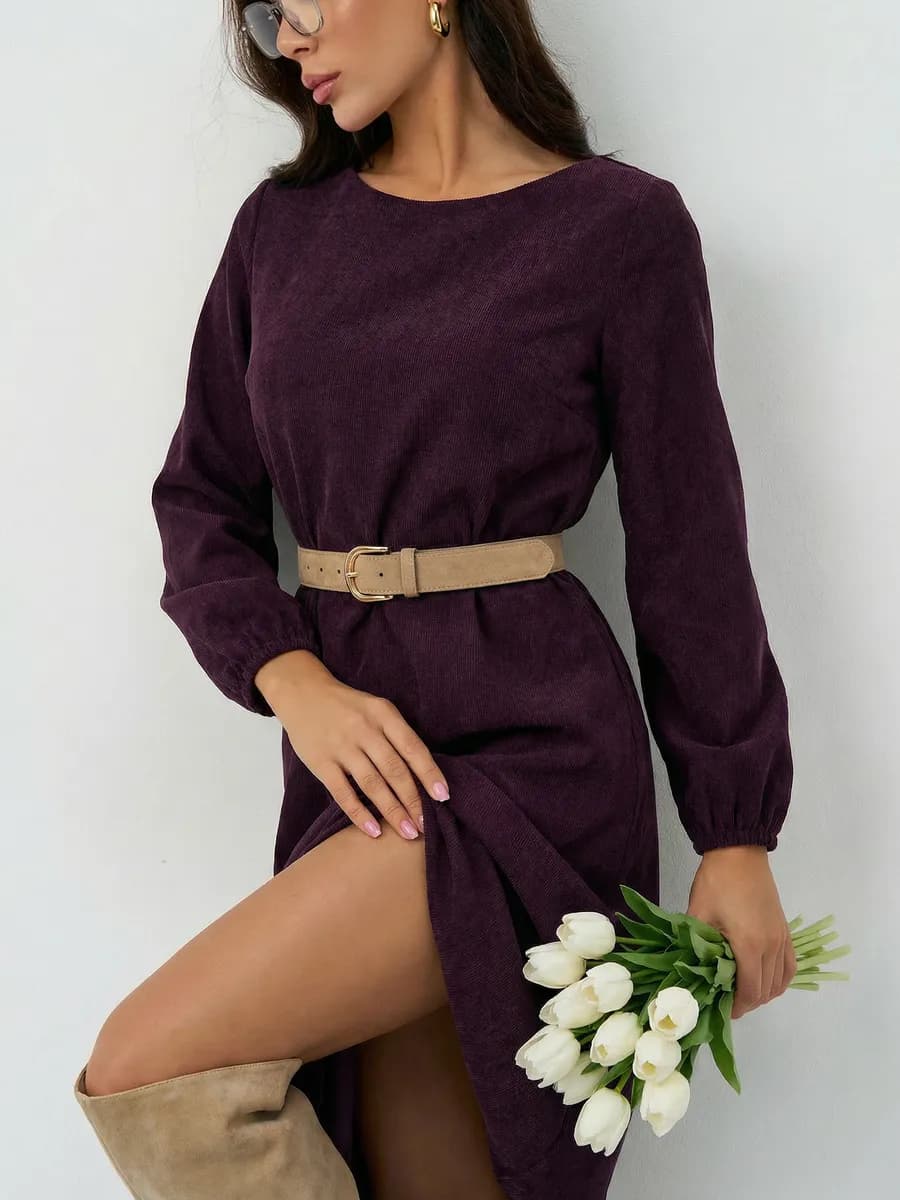 Платье вельветовое с длинным рукавом