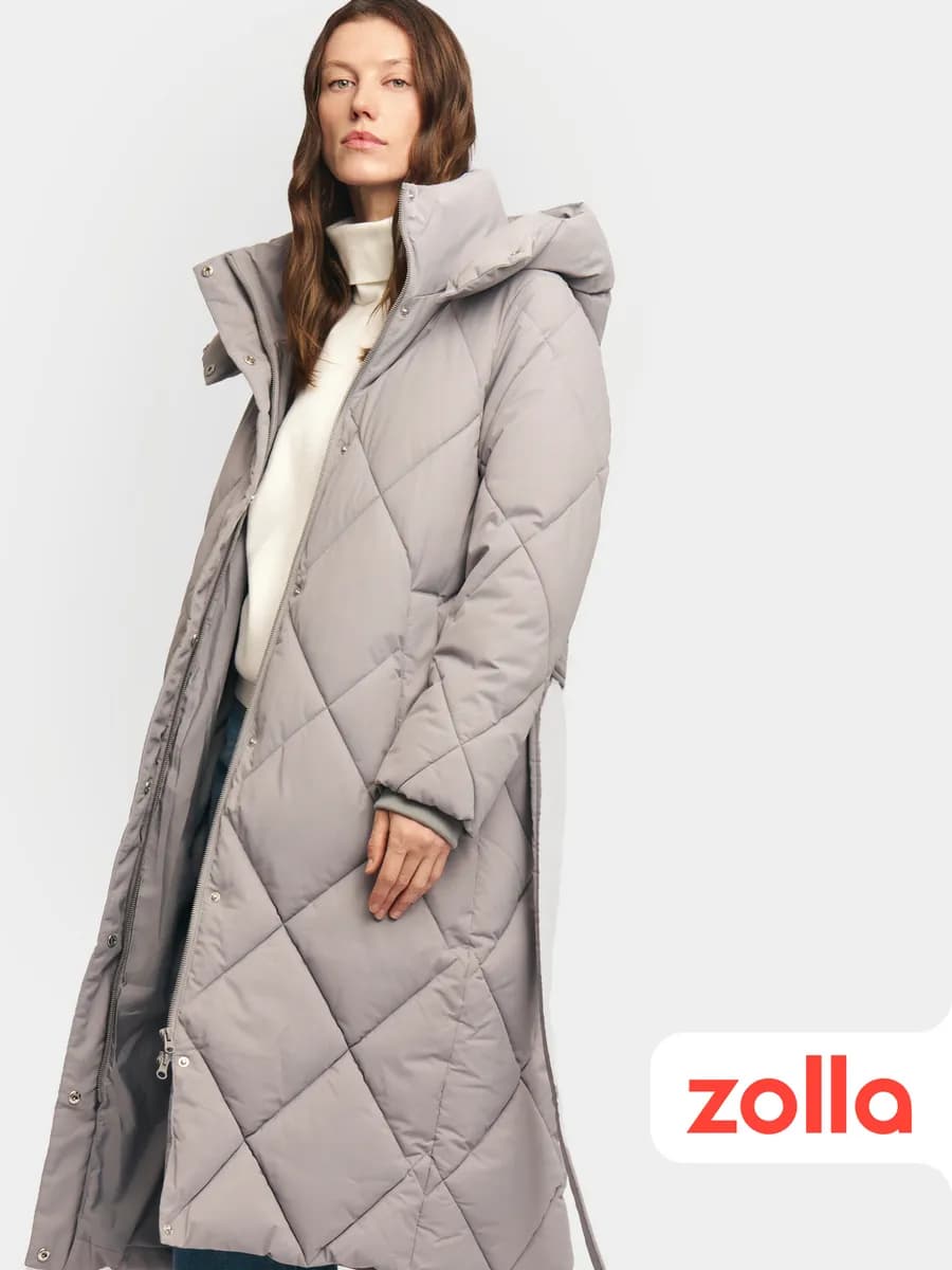 Тёплая женская куртка с капюшоном