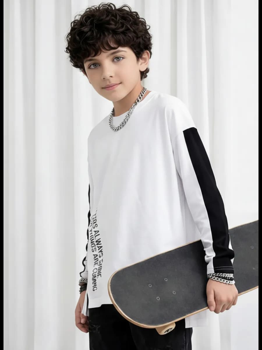 Лонгслив оверсайз для мальчика белый