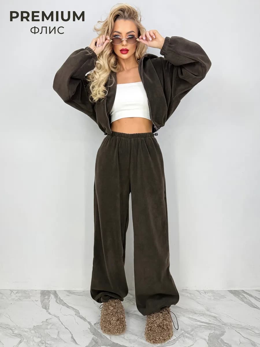 Костюм спортивный из флиса плюшевый весна