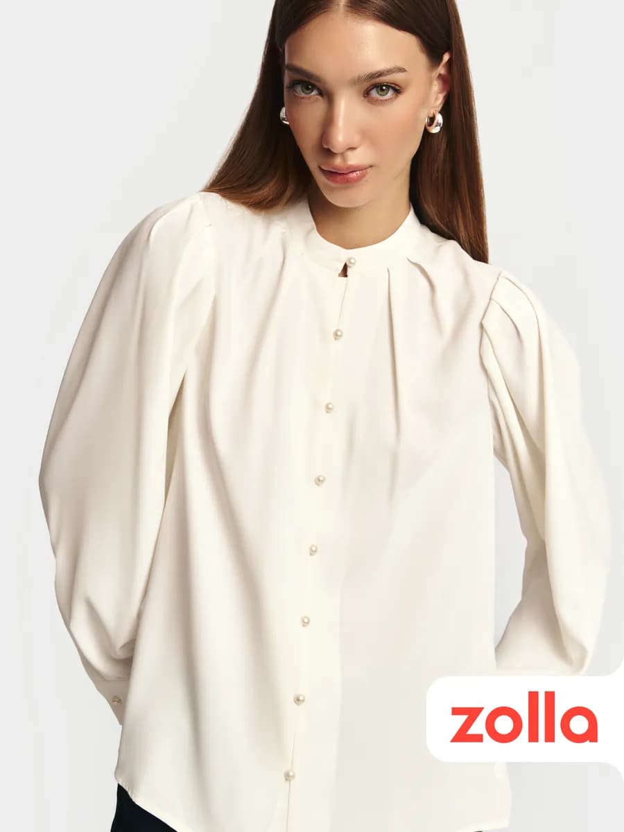 Женская блузка с воротником-стойкой