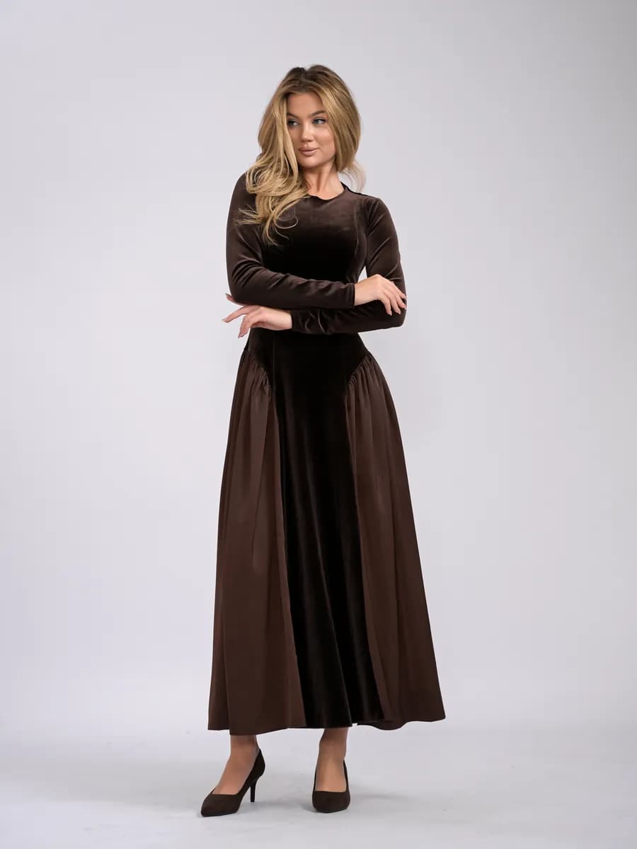 Платье велюровое праздничное