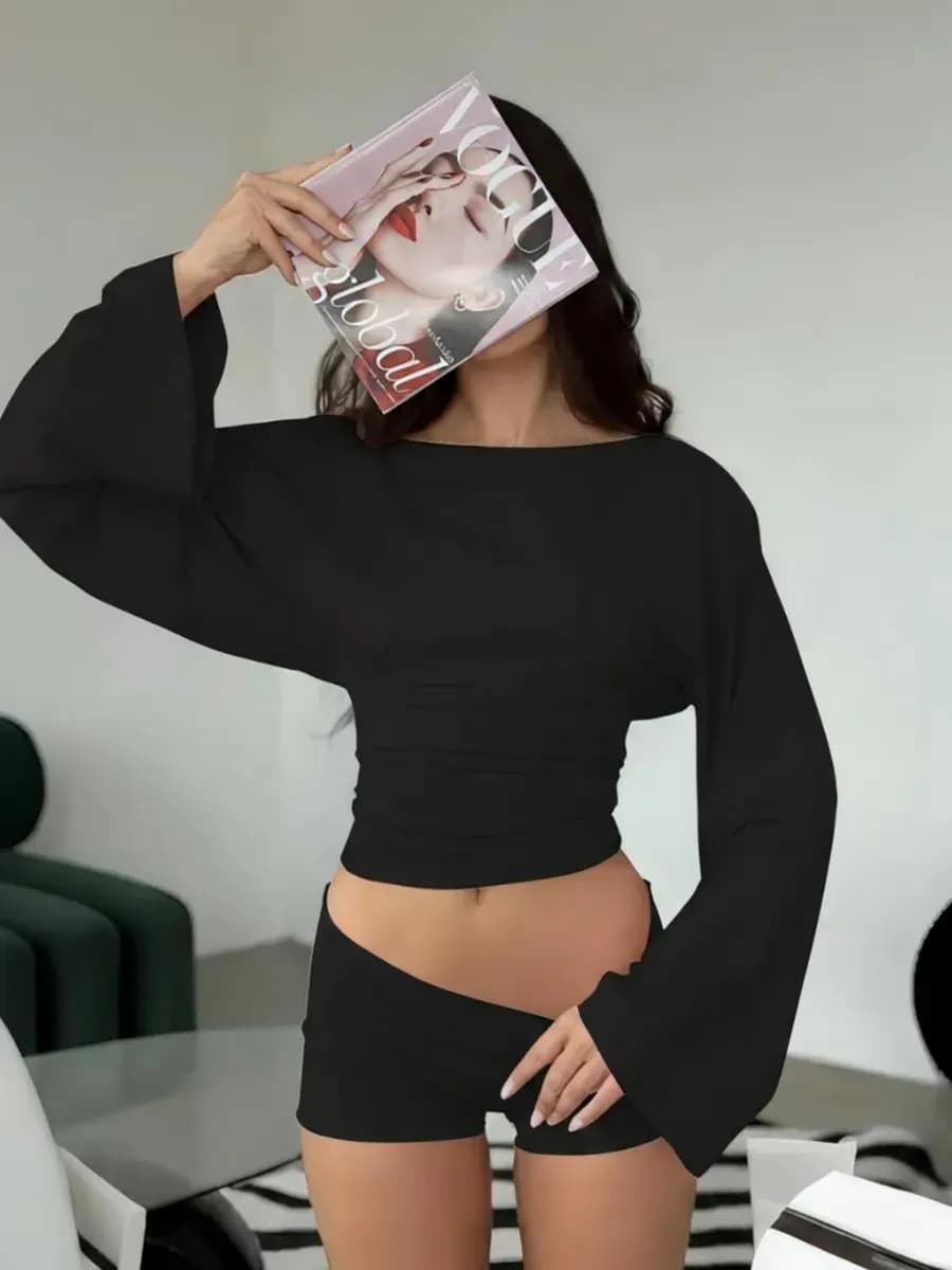 Лонгслив топ облегающий с широкими рукавами летучая мышь у2к