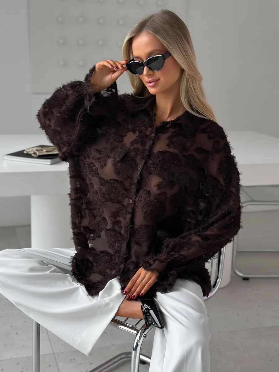 Блузка нарядная с кружевом и бахромой