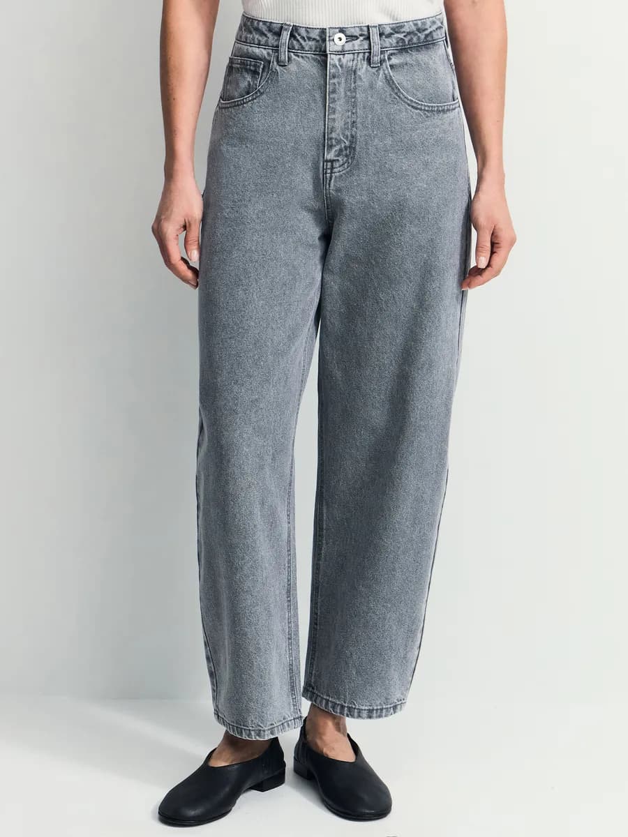 Джинсы бананы широкие с высокой посадкой