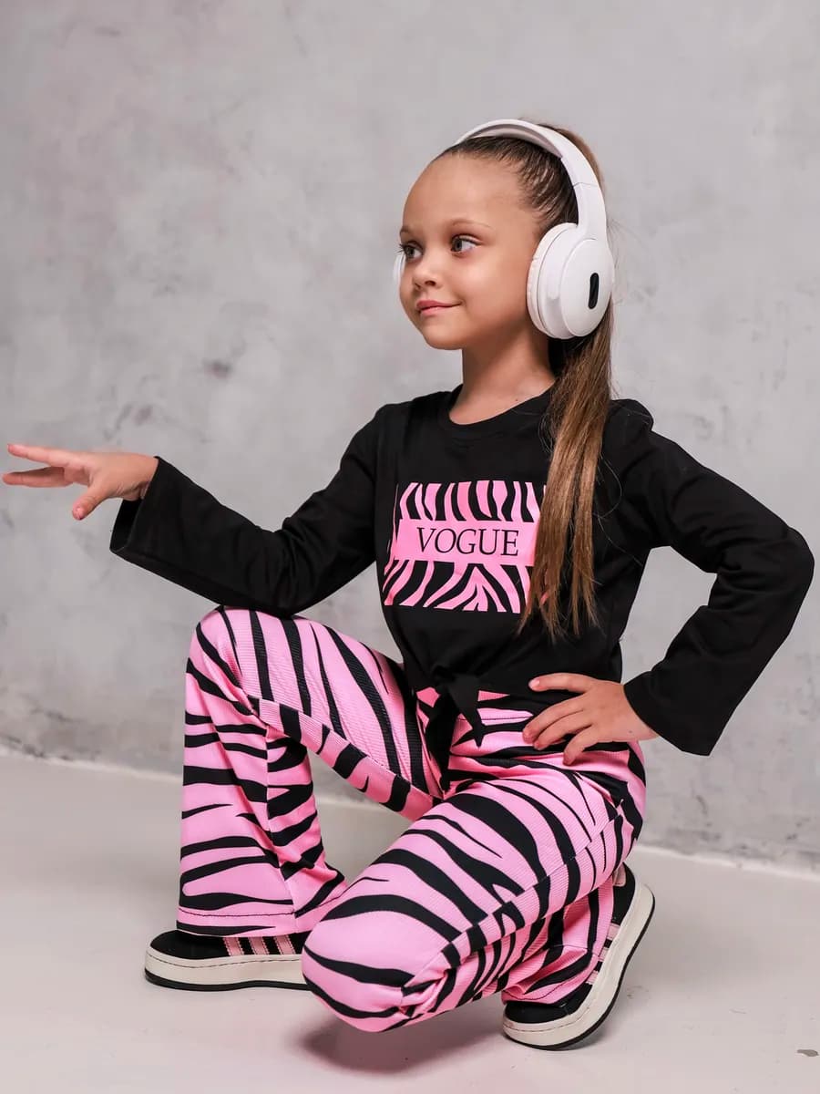 Костюм в садик брючный