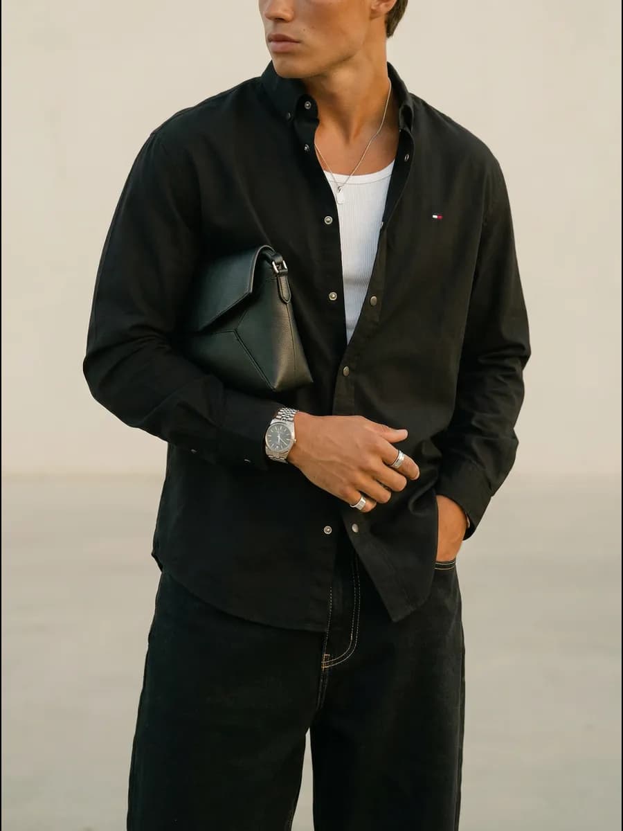 Рубашка черная с длинным рукавом