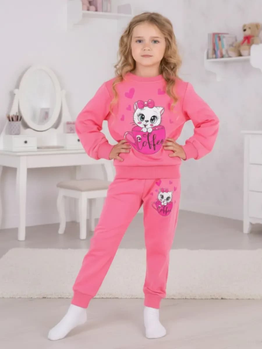 Спортивный костюм в садик