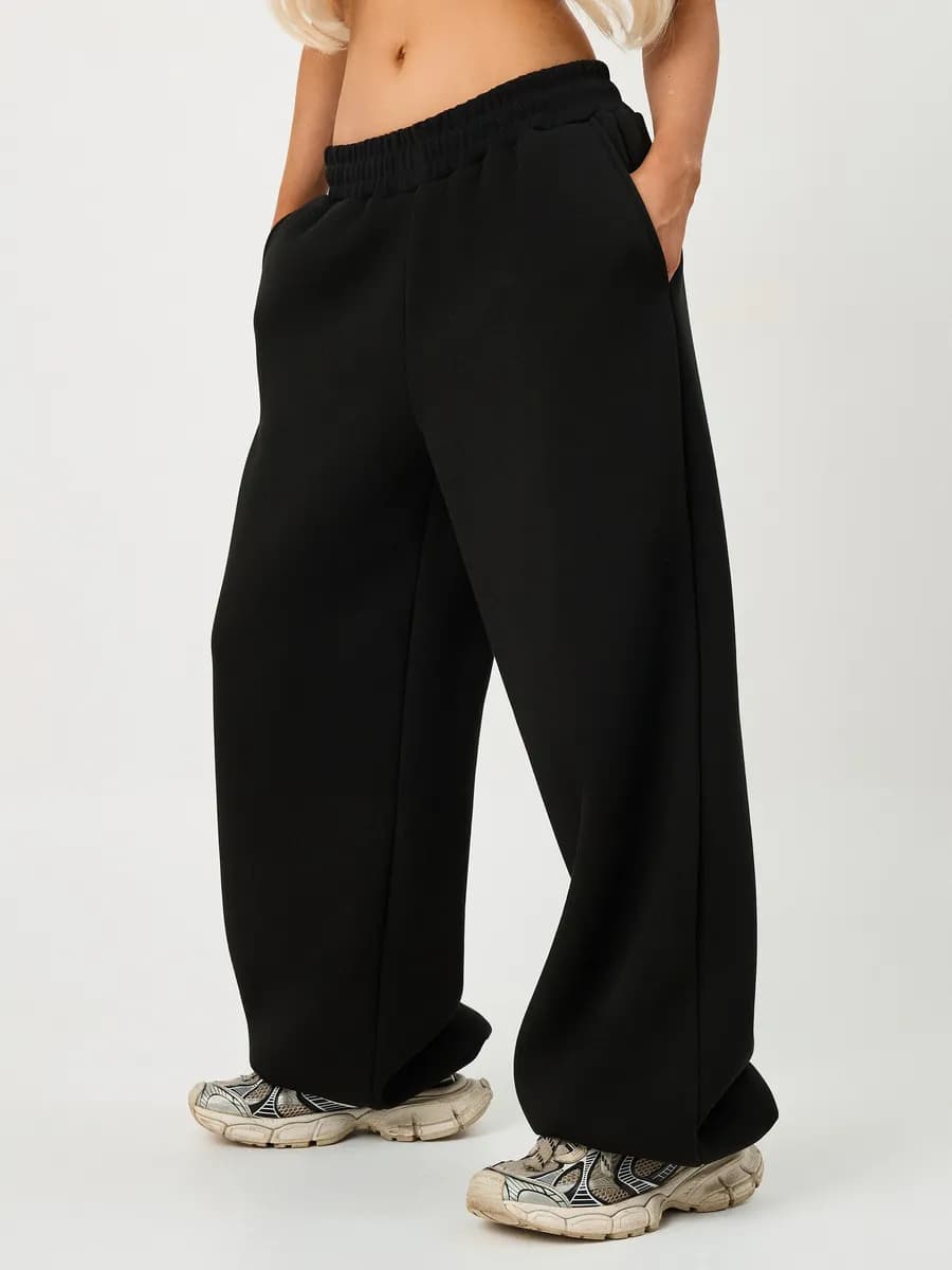 Спортивные штаны теплые с начесом широкие на резинке - фото 1