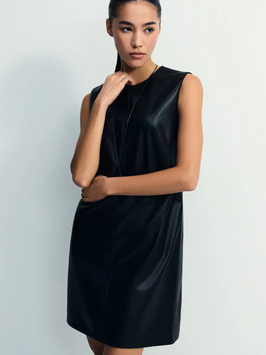 Платье миди вечернее кожаное без рукавов
