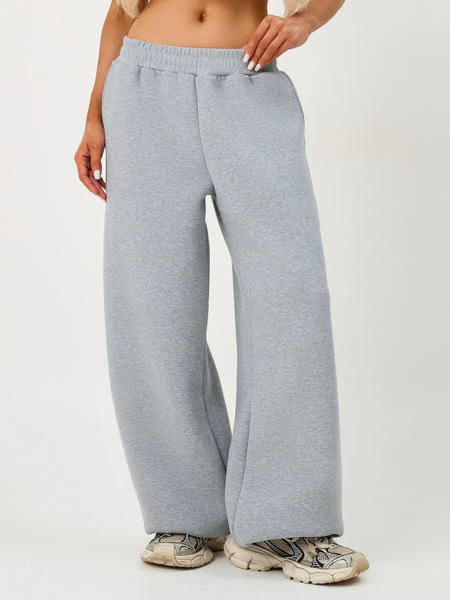 Спортивные штаны теплые с начесом широкие на резинке