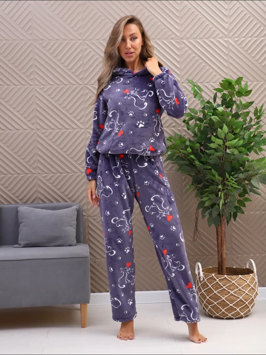 Костюм домашний со штанами больших размеров новогодний