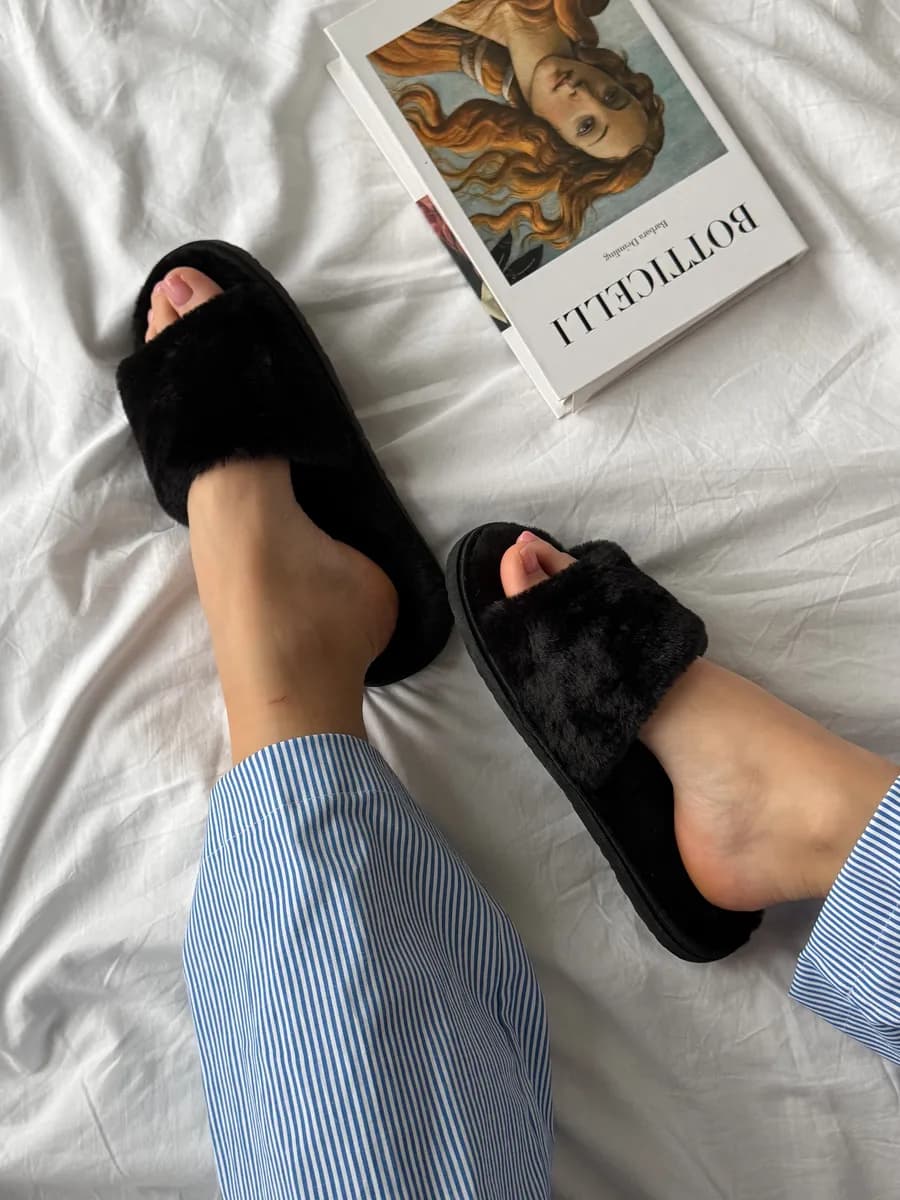 Тапочки домашние пушистые открытые