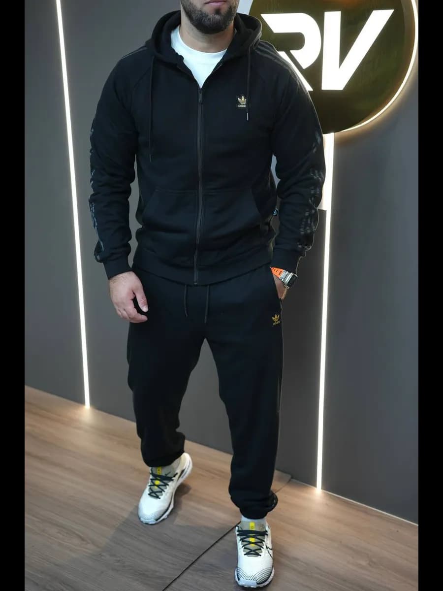 Спортивный костюм с начесом черный