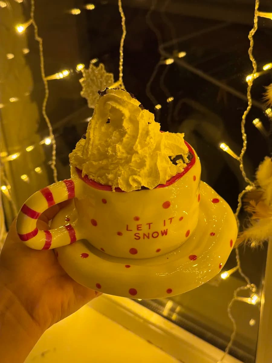 Новогодняя кружка с блюдцем Pinterest